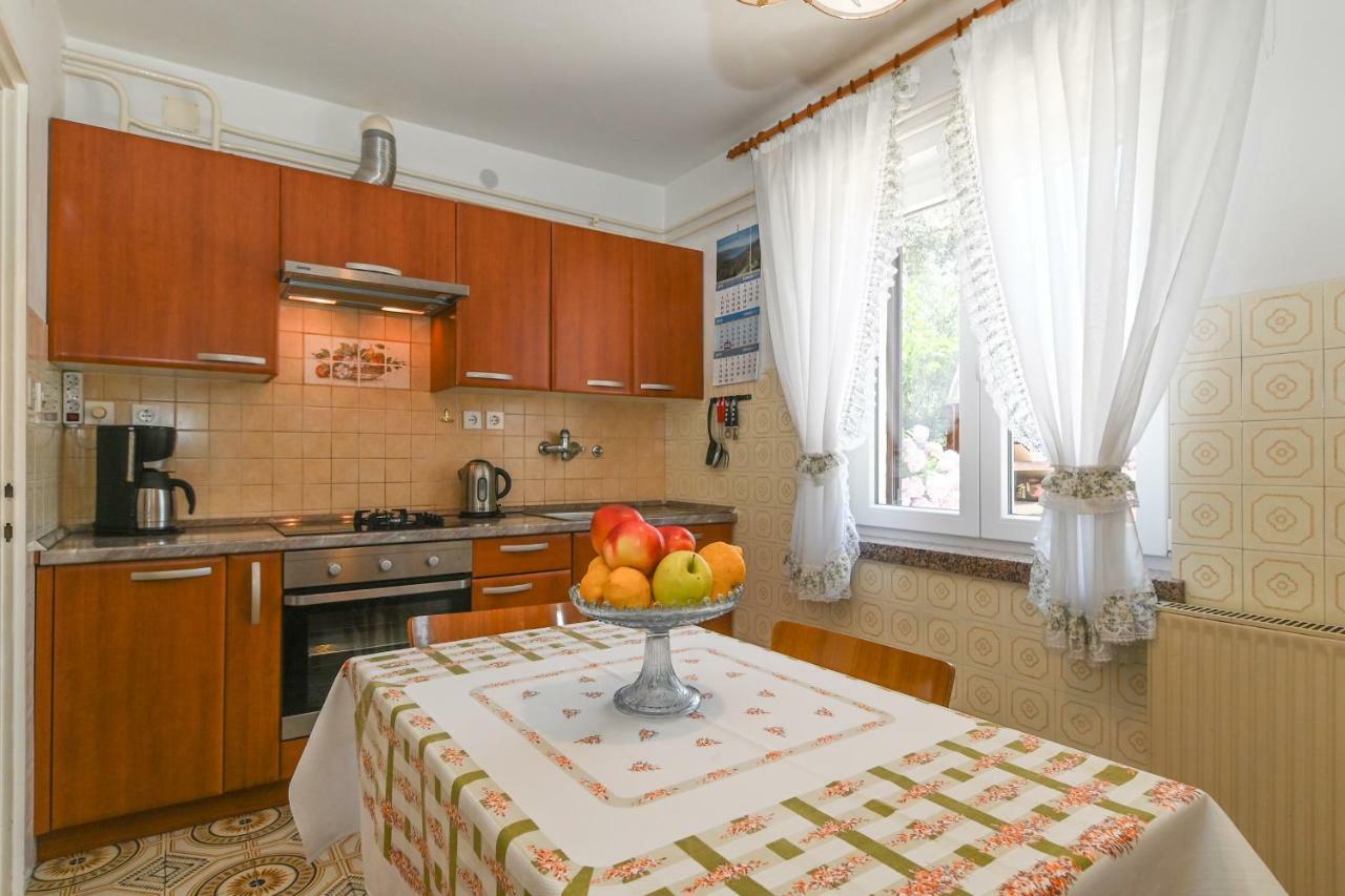 Apartment Lara Mali Lošinj Exterior foto